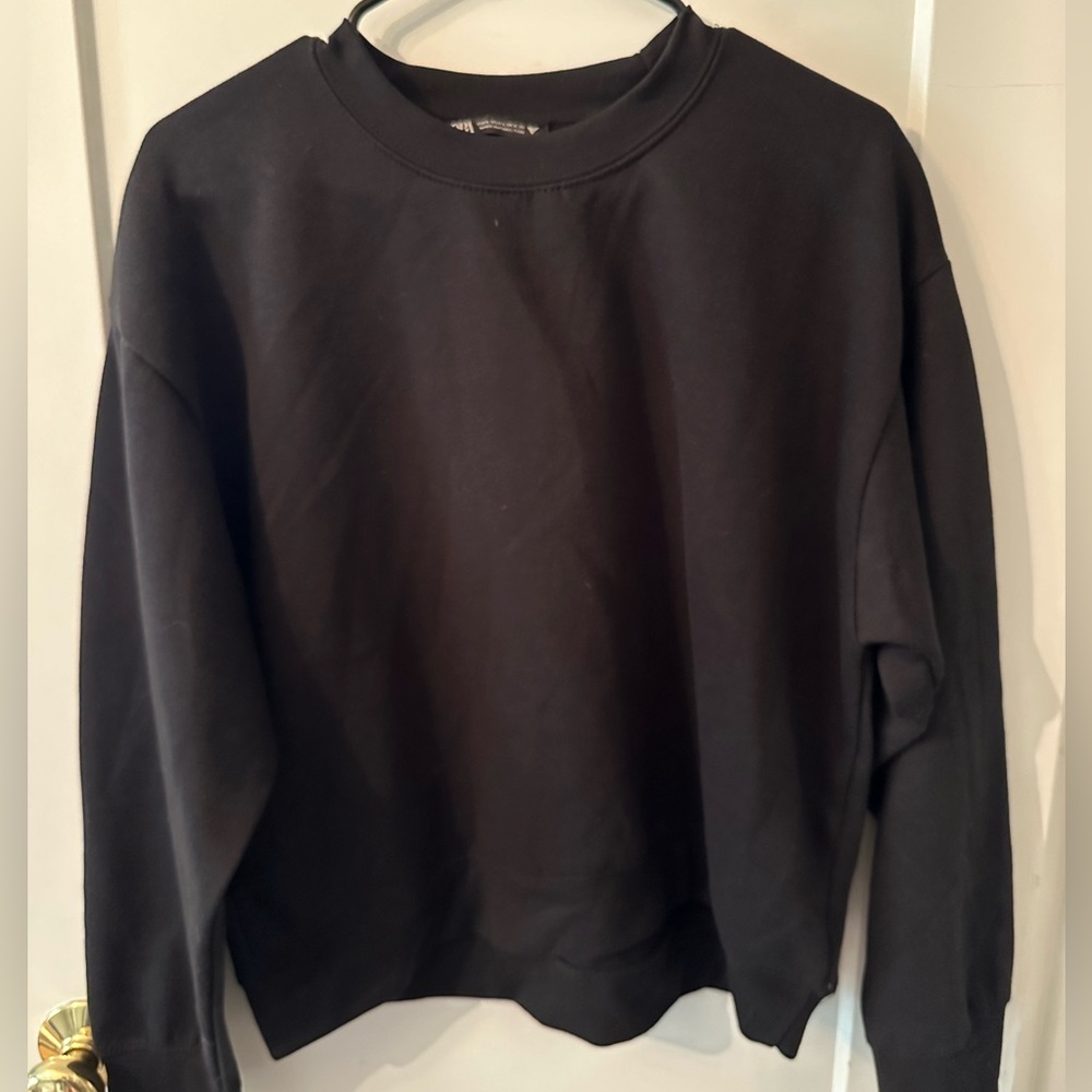 ZARA CREWNECK